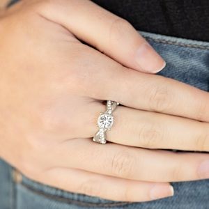 Paparazzi Prim & Proper Ring